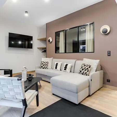 Design En Duplex 2br à Oberkampf Parigi