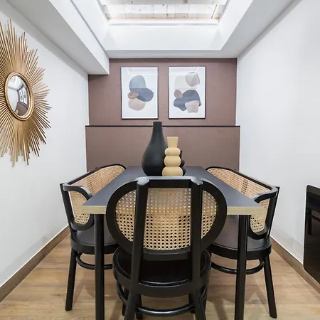 Design En Duplex 2br à Oberkampf Appartamento Parigi